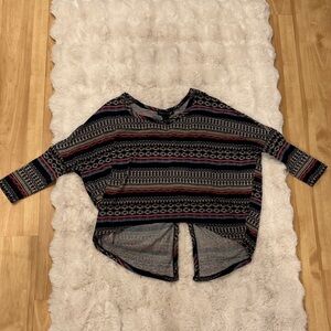 Tribal Hi-Low Cropped Sleeved Top